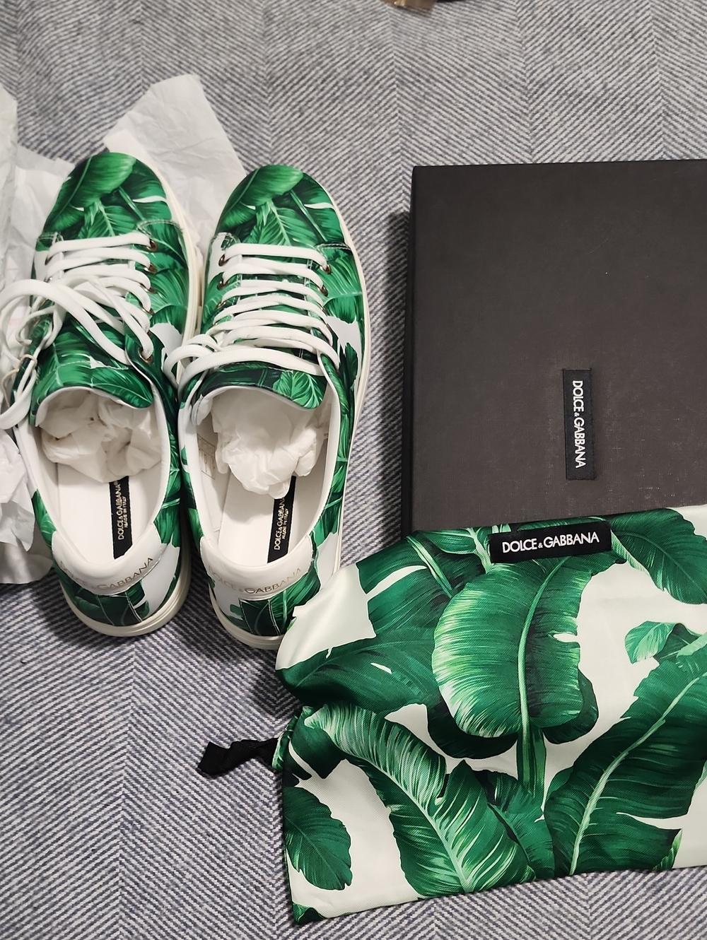Dolce & Gabbana Women's White & Green Tropical Leaf Sneakers NWT 40 Size 9